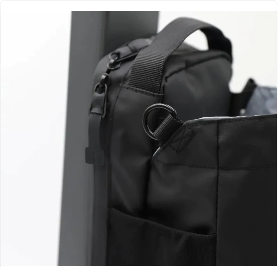 Magnetic Seal Sport Bottle Bag